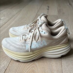 Hoka Bondi in Cream Women’s Size 7